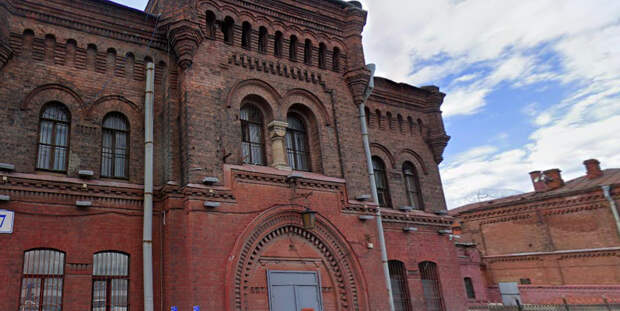 Петербуржцы сохранили историческое название "Крестов"