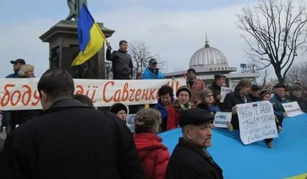 Госдеп США выгнал украинских чиновников на марши в поддержку Савченко. Готовятся провокации
