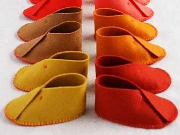 Шьем простые домашние тапочки из фетра - Сам себе мастер ...
