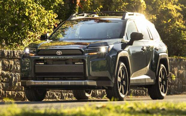 Toyota выпустит самый мощный RAV4 за всю историю модели: подробности