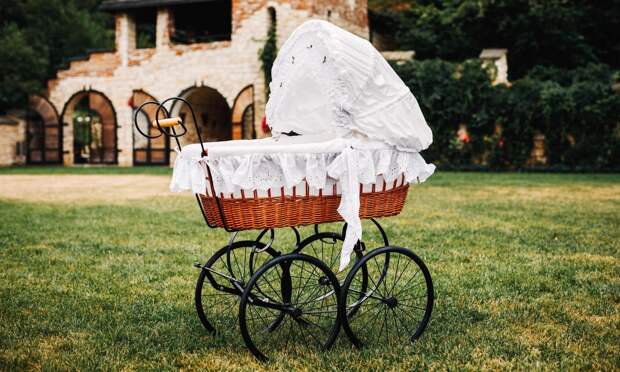 Как сейчас живет Мария Синельникова, которую 30 лет назад похитили из коляски возле магазина