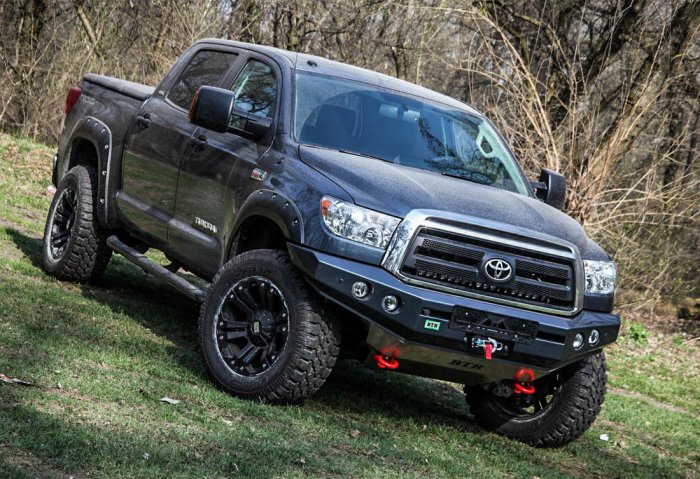 Toyota Tundra фото
