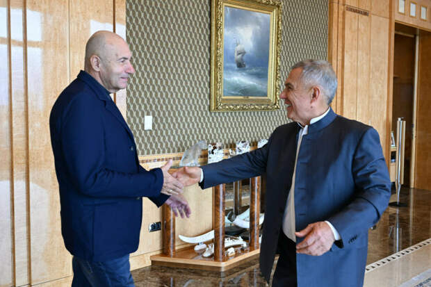 Рөстәм Миңнеханов һәм Игорь Крутой Казанда «Яңа дулкын» бәйгесен уздыру турында сөйләште