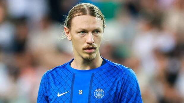 Сафонов не попал в число номинантов на приз лучшему вратарю сезона в Лиге 1