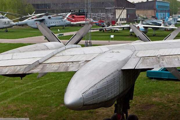 Советский авиалайнер Ту-114. Экскурсия в старину история, ссср, факты