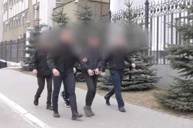 Допрос троих устроивших теракт в российском регионе молодых россиян попал на видео