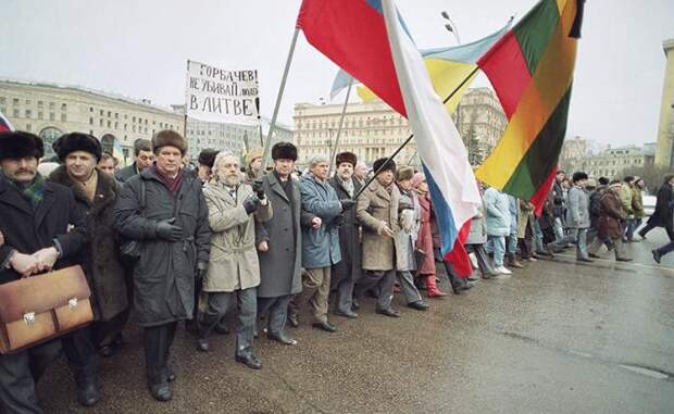 В Москве орали: «Свободу Литве!», когда толпа пыталась растерзать «Альфу», а боевики стреляли в спину