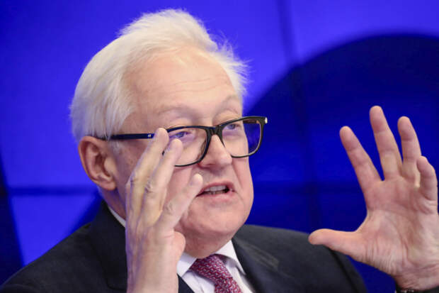 Рябков: БРИКС не будет трансформироваться в военный союз