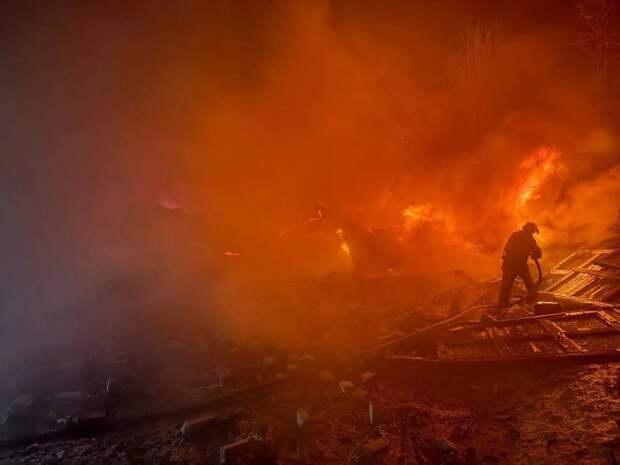 🇷🇺💥🇺🇦 Поражена энергоинфраструктура в Лозовой Харьковской области