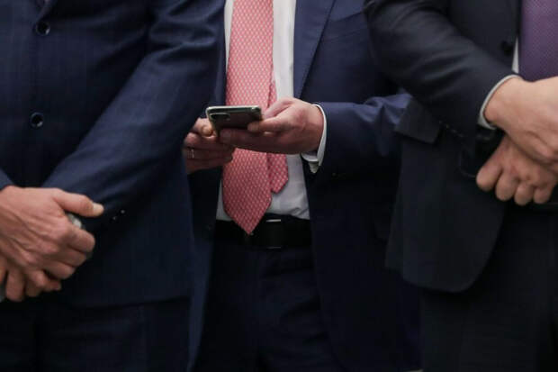 Москвичу насчитали триллион рублей долга из-за сбоя в приложении