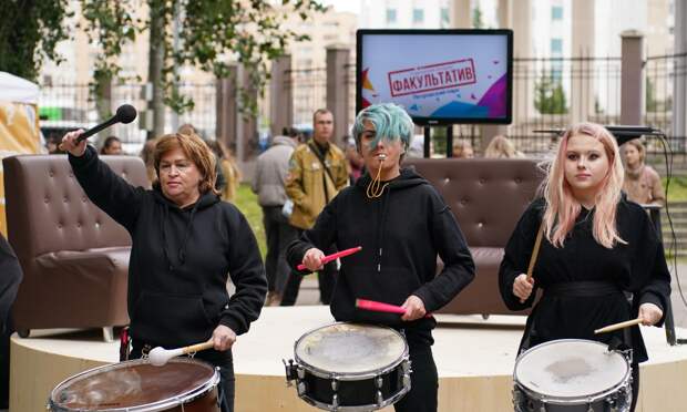 В Архангельске проходит студенческий праздник «Факультатив»