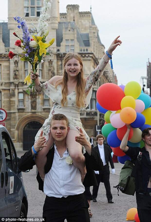 The city was transformed into a fair as the streets were lined with colourful balloons