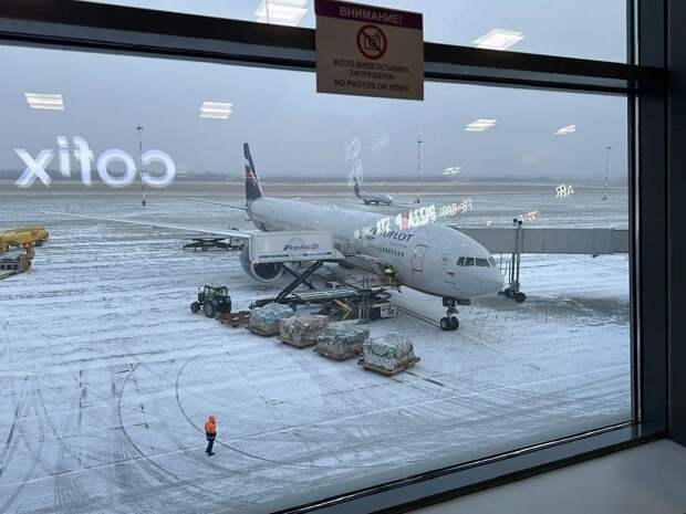 Аномальный снегопад в Москве пока не сказался на авиарейсах во Владивосток