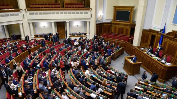 Депутаты Верховной рады отправили в отставку вице-премьера Кубракова