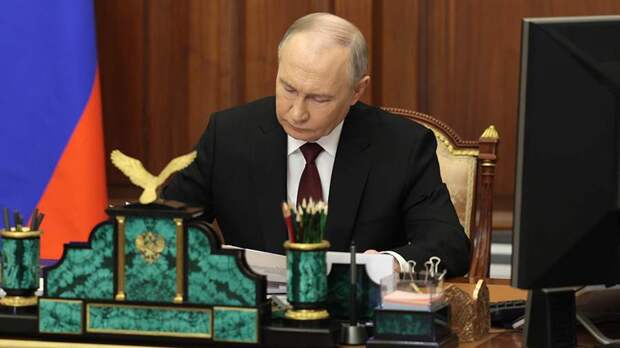 Путин утвердил государственную политику в области исторического просвещения