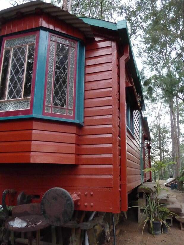 Дачный домик из старого ж/д вагона