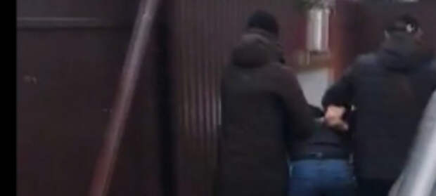 Суд в Москве арестовал гражданина Египта, укравшего сейф с 80 млн руб