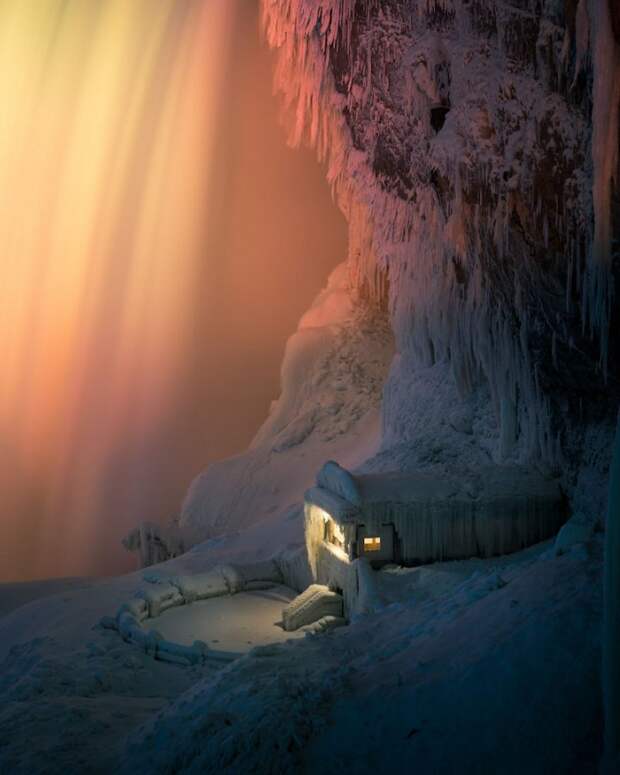 Неземные фото замерзшего Ниагарского водопада