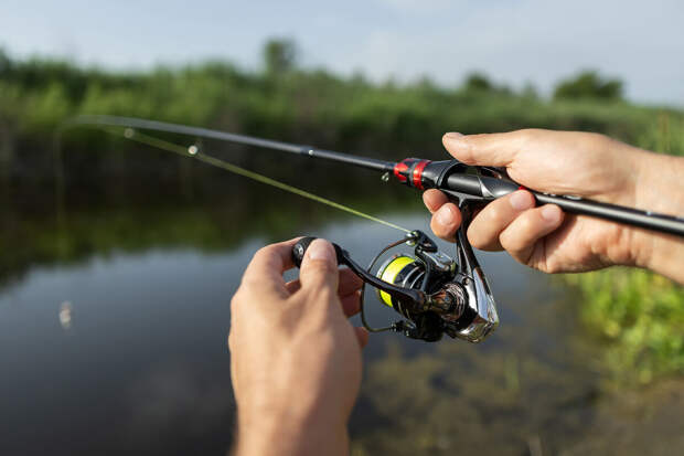 112: под Волгоградом ищут рыбаков, пропавших без вести после шторма