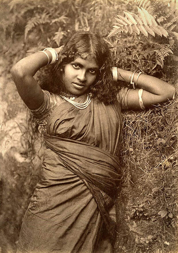 vintage-women-beauty-1900-1910-60__605