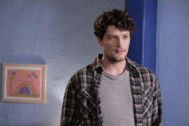 Brett Dier, Jane the Virgin | Photo Credits: PATRICK WYMORE/THE CW