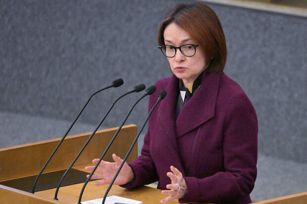 Набиуллина: низкая производительность труда мешает росту российской экономики