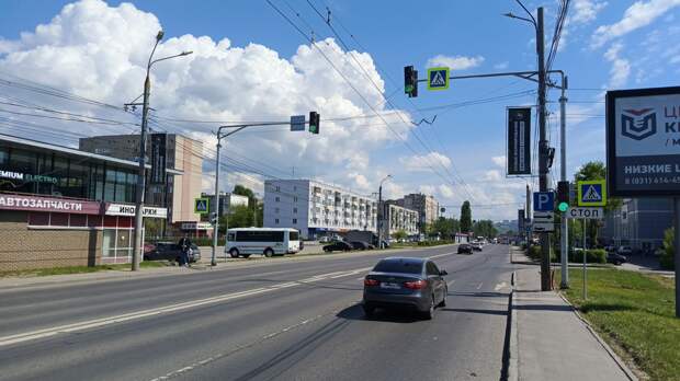 Светофоры установили на пешеходных переходах на Московском и Сормовском шоссе