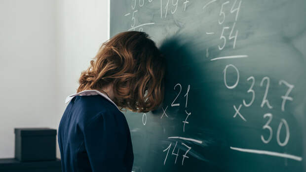 Психолог Девятка объяснила, как помочь ребёнку выйти из праздничного режима