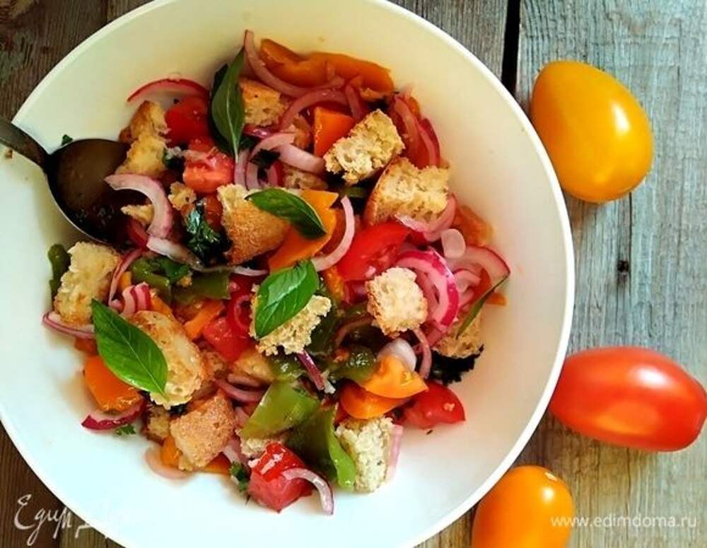 Панцанелла. Панцанелла рецепт классический. Панцанелла рецепт классический. Панцанелла пикколо. Тосканский салат панцанелла (овощной).