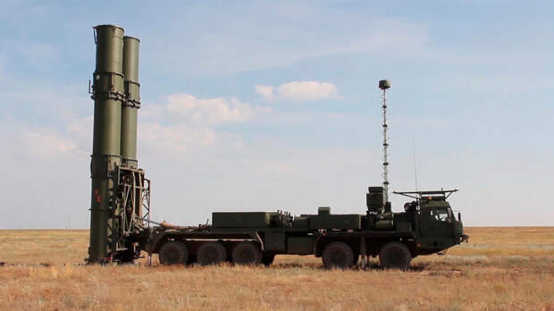 Новейший комплекс С-500 «Прометей» показали на параде в Москве