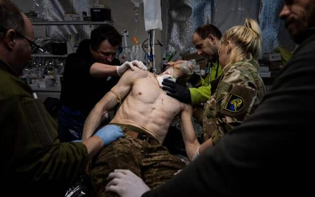 The Telegraph: A soldier of the Armed Forces of Ukraine mows down a disease that was considered defeated 100 years ago