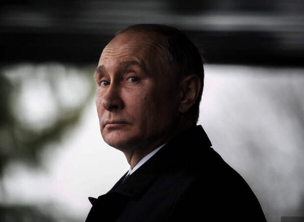 Путин ушёл на самоизоляцию: что это может значить?