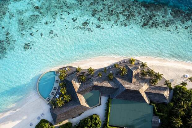 Семья россиян купила тур на Мальдивы на майские праздники по цене двух автомобилей