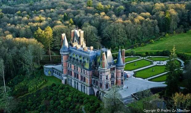 Замок Треваре.