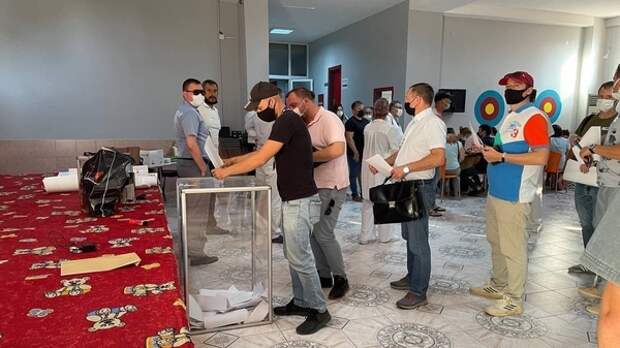 Находящиеся в Турции россияне приняли участие в выборах депутатов Госдумы