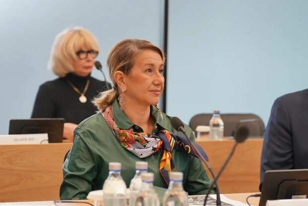 Аюпова призвала вовлекать молодежь в креативные проекты на основе традиционных ценностей