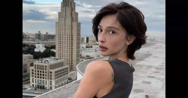 "Было фантастически". Настя Ивлеева высказалась о своей жизни до "отмены" из-за "голой вечеринки"