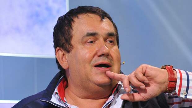 Садальский призвал чиновников показать пример и первыми отказаться от доллара