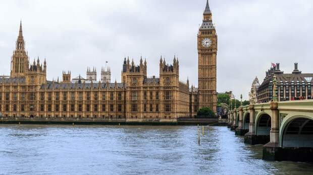 Daily Mail: парламент Британии намерены обогревать энергией Темзы