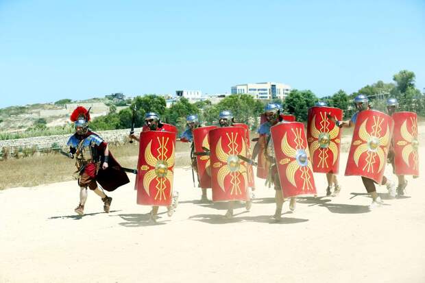 Легионеры армии Древнего Рима: Современный вариант попытки захвата острова Мальта (1)