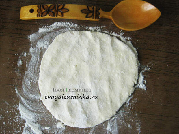 tvorognie_pirogki_s_gribami