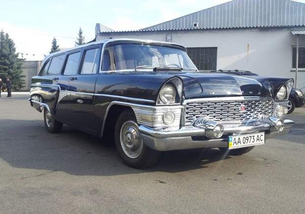 Редчайший универсал ГАЗ-13С: «Черная врачиха» авто, история