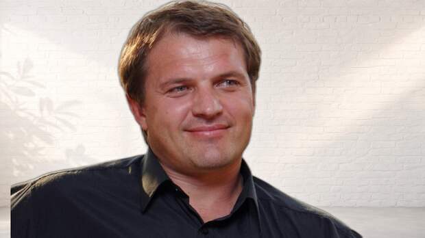 «Не удержал»: как 58-летний Андрей Биланов пережил три развода и скандал с 27-летней “дочерью”, исчезнув с экранов