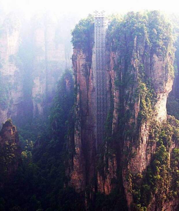 Самый высокий лифт в мире (5 фото)