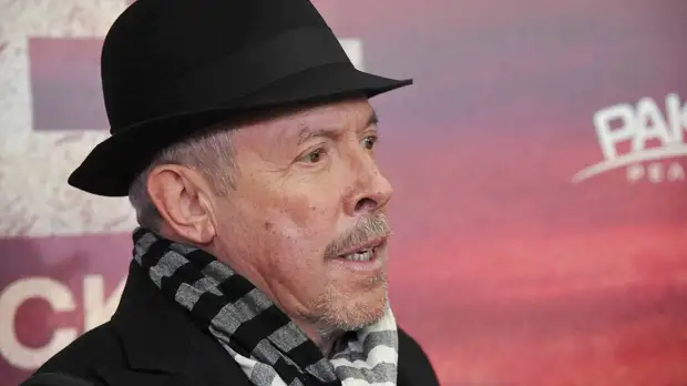 Жена Макаревича призналась, что у их сына не будет российского гражданства