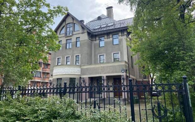 Особняк генерала Стенбока на Крестовском острове получил статус памятника