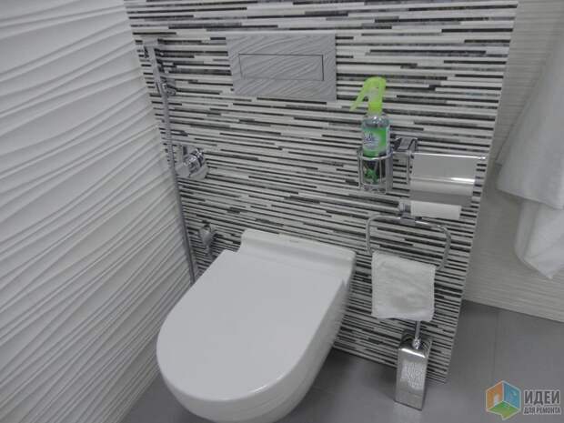 Санузел в бело-серых тонах, плитка Porcelanosa, подвесной унитаз Санузел в бело-серых тонах, плитка Porcelanosa, подвесной унитаз