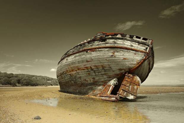 20-ships-which-were-forgotten-by-humans-artnaz-com-10