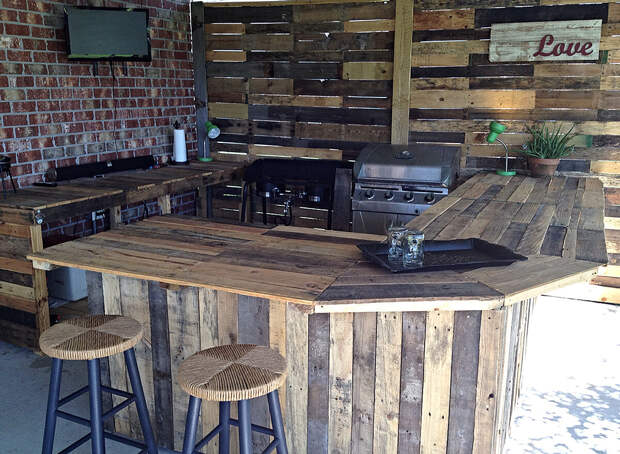 DIY мелиорированных древесины Открытый бар