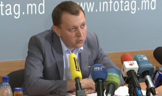 Петренко требует от чиновников отказаться от наград Тимофти Петренко требует от чиновников отказаться от наград Тимофти